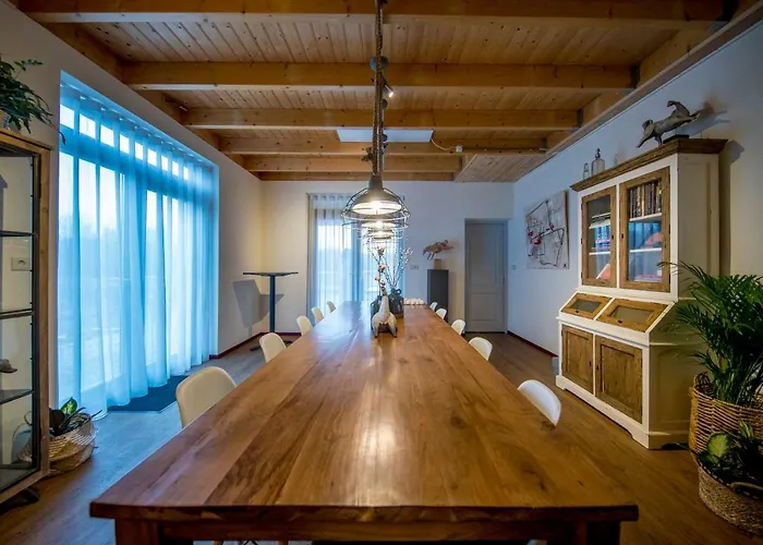 Kronenbergerhof فندق