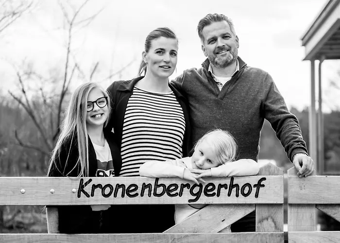 Kronenbergerhof 3* سيفينُمْ